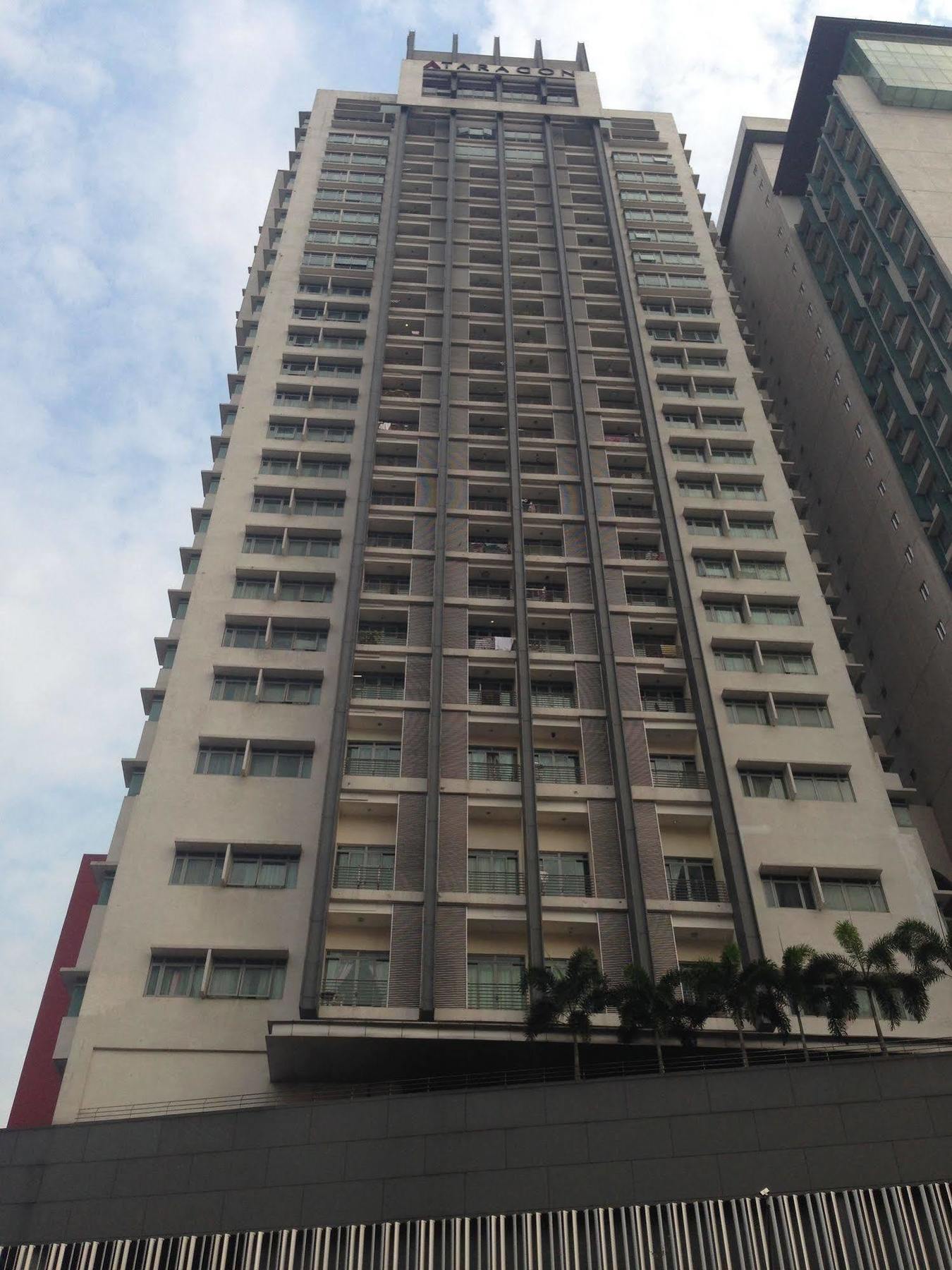 Kl Service Suite At Taragon Kuala Lumpur Exterior foto
